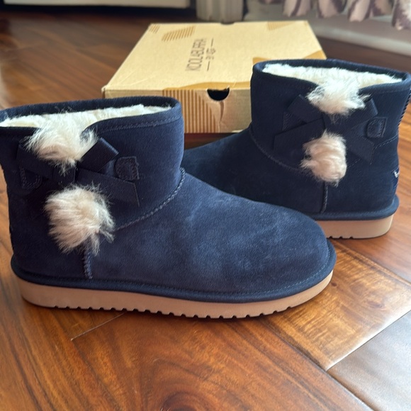 Koolaburra by UGG Women's Victoria Mini Boot BLUE Size 7, EUC - Picture 2 of 11